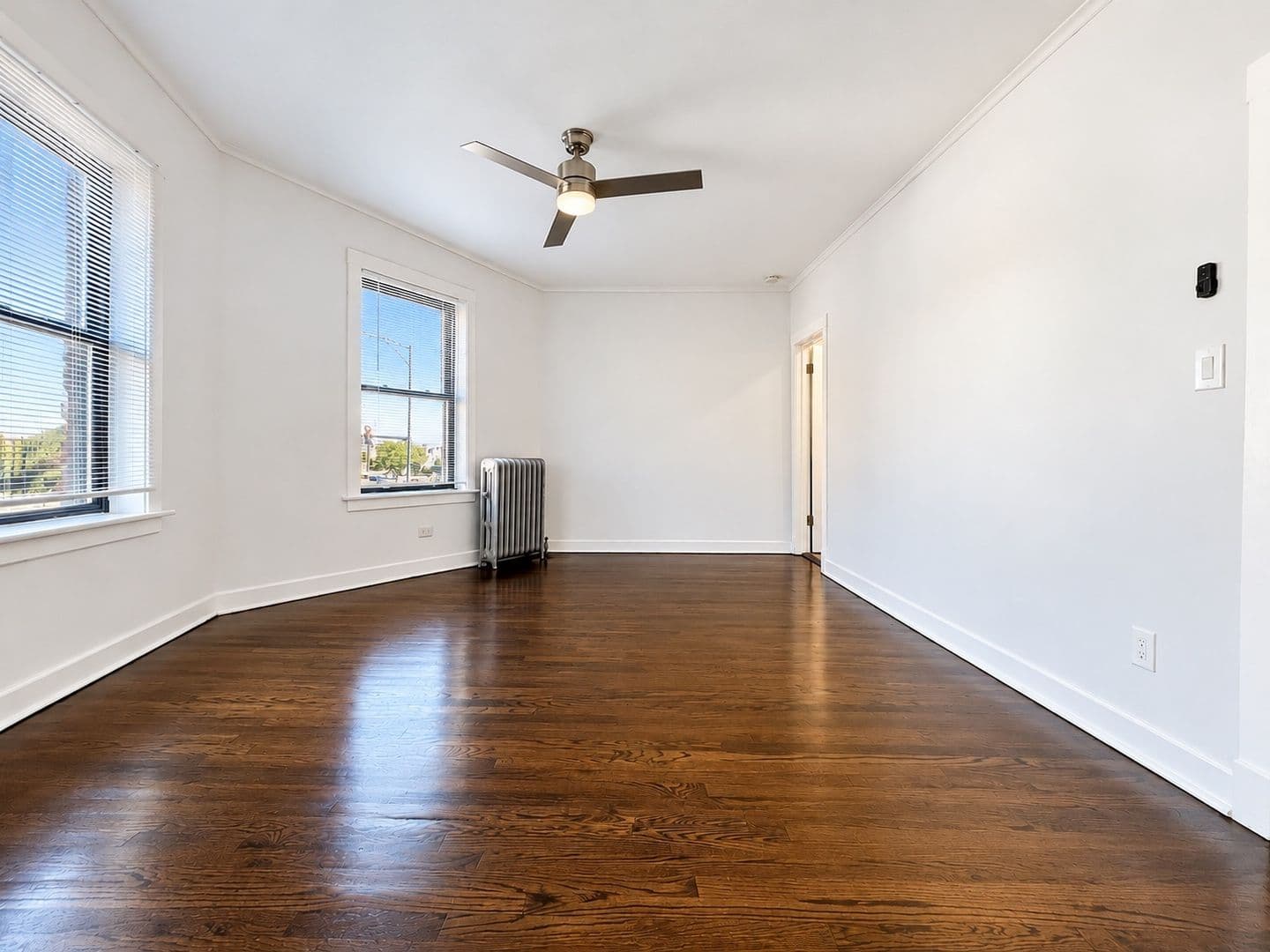 Chicago Apartment: 6657 N Clark St. / 1633-41 W. North Shore