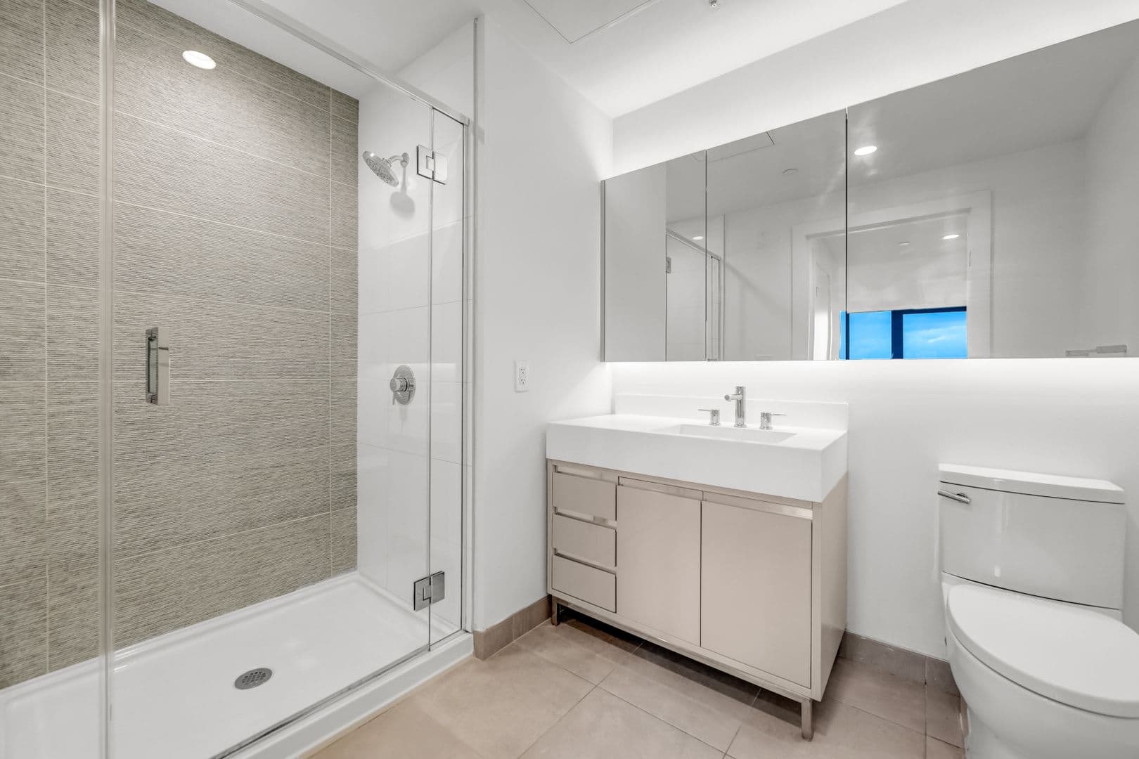 Weehawken Apartment: 805 Harbor blvd