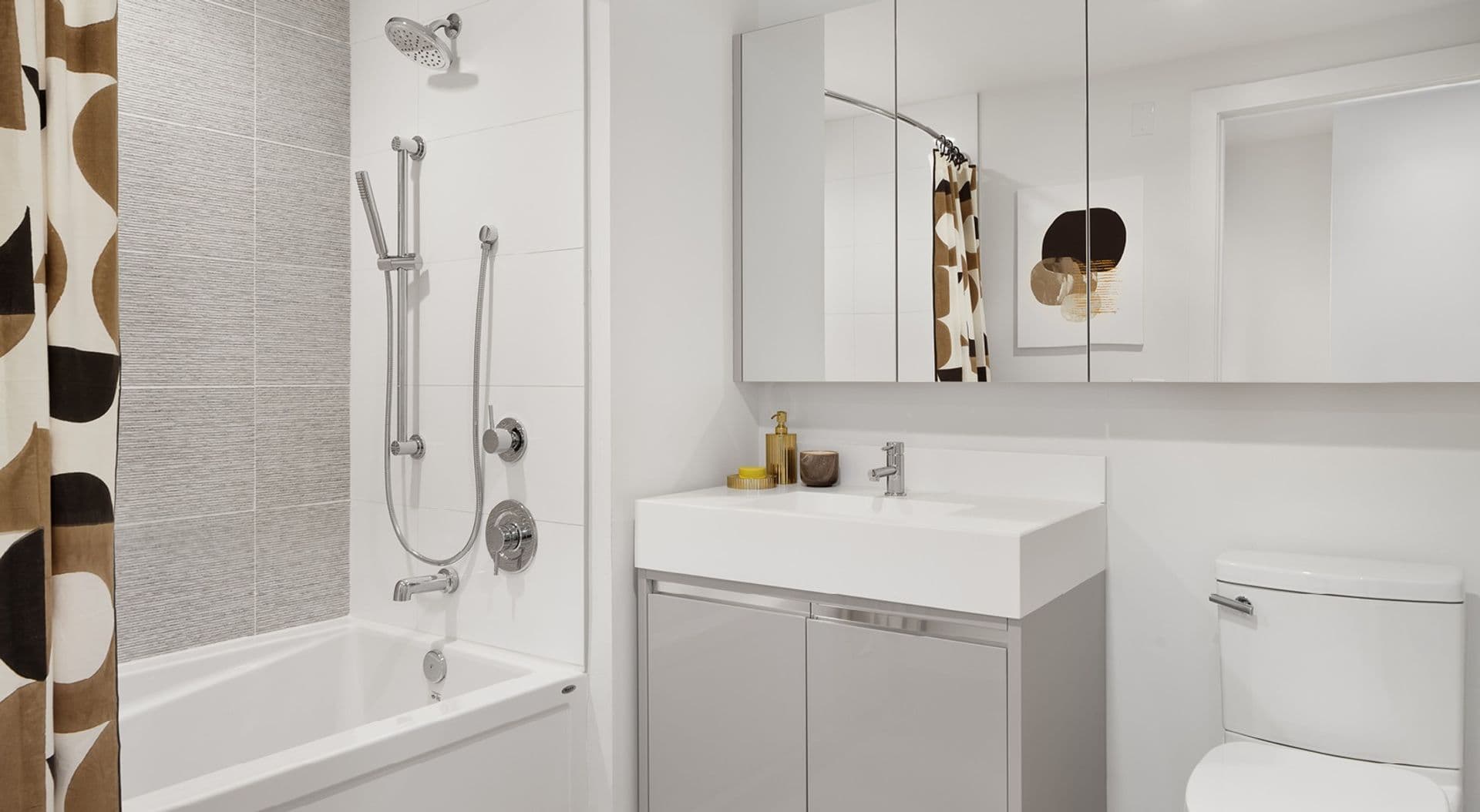 Weehawken Apartment: 801 Harbor Blvd