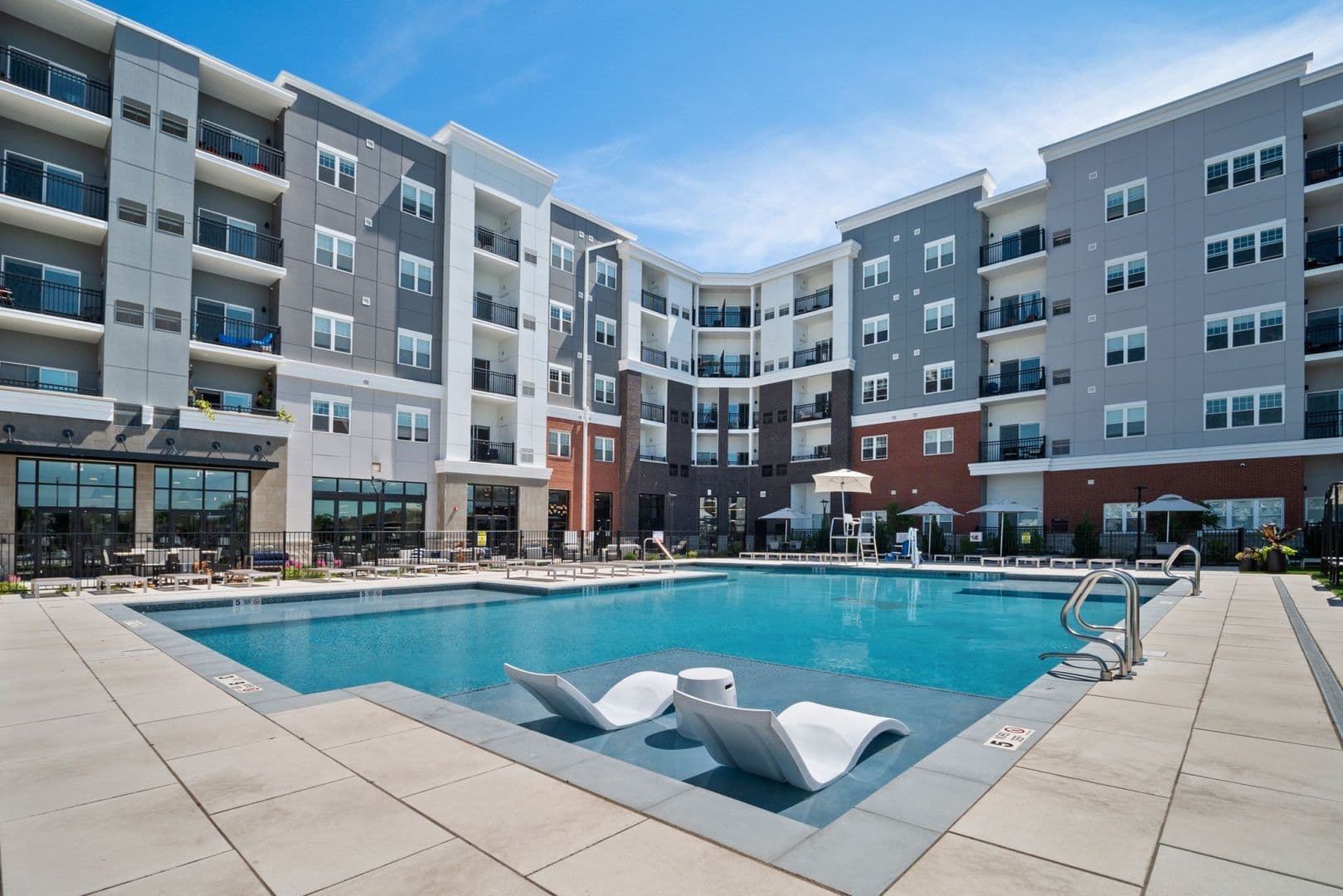Bogota Condo: 999 Fort Lee Rd