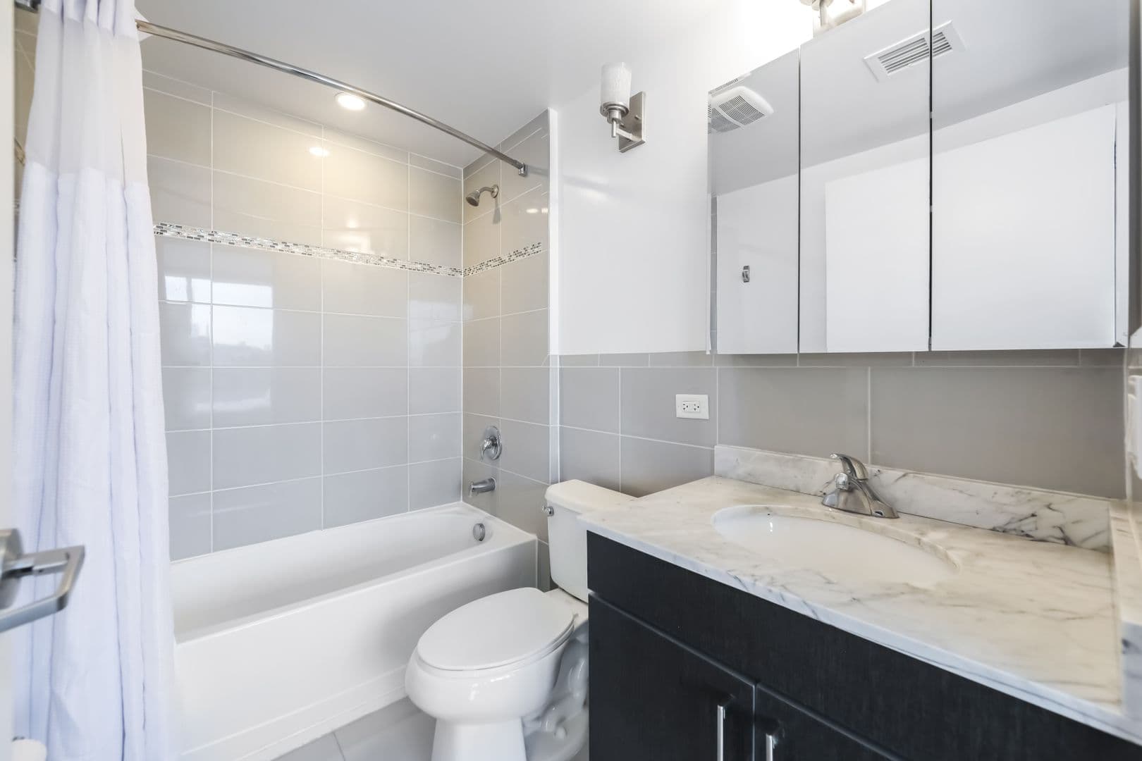 Weehawken Apartment: 1710 Park Ave