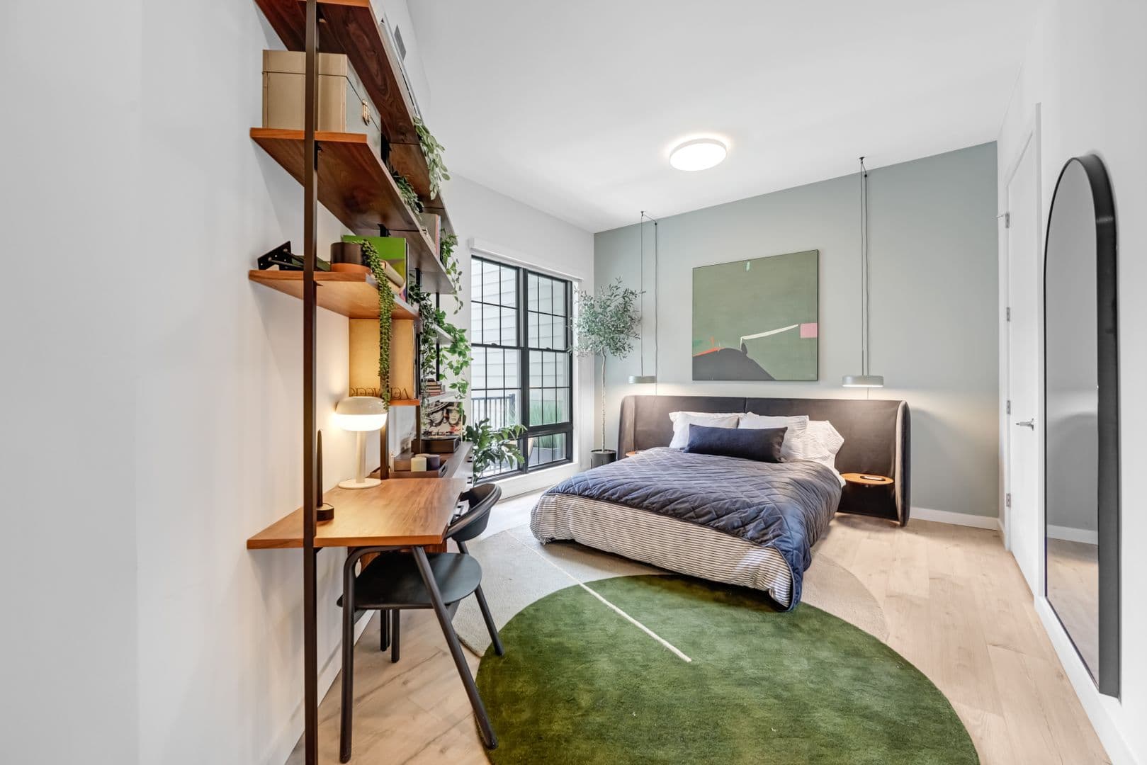 Harrison Apartment: 1100 S 5th Street