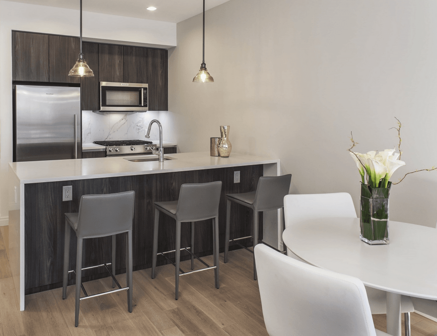 Jersey City Apartment: 370 9th st