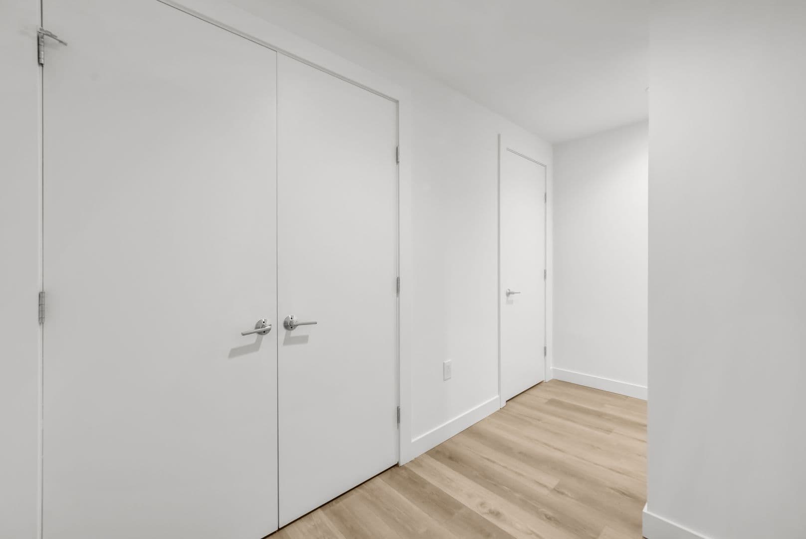 WEEHAWKEN Apartment: 805 HARBOR BLVD