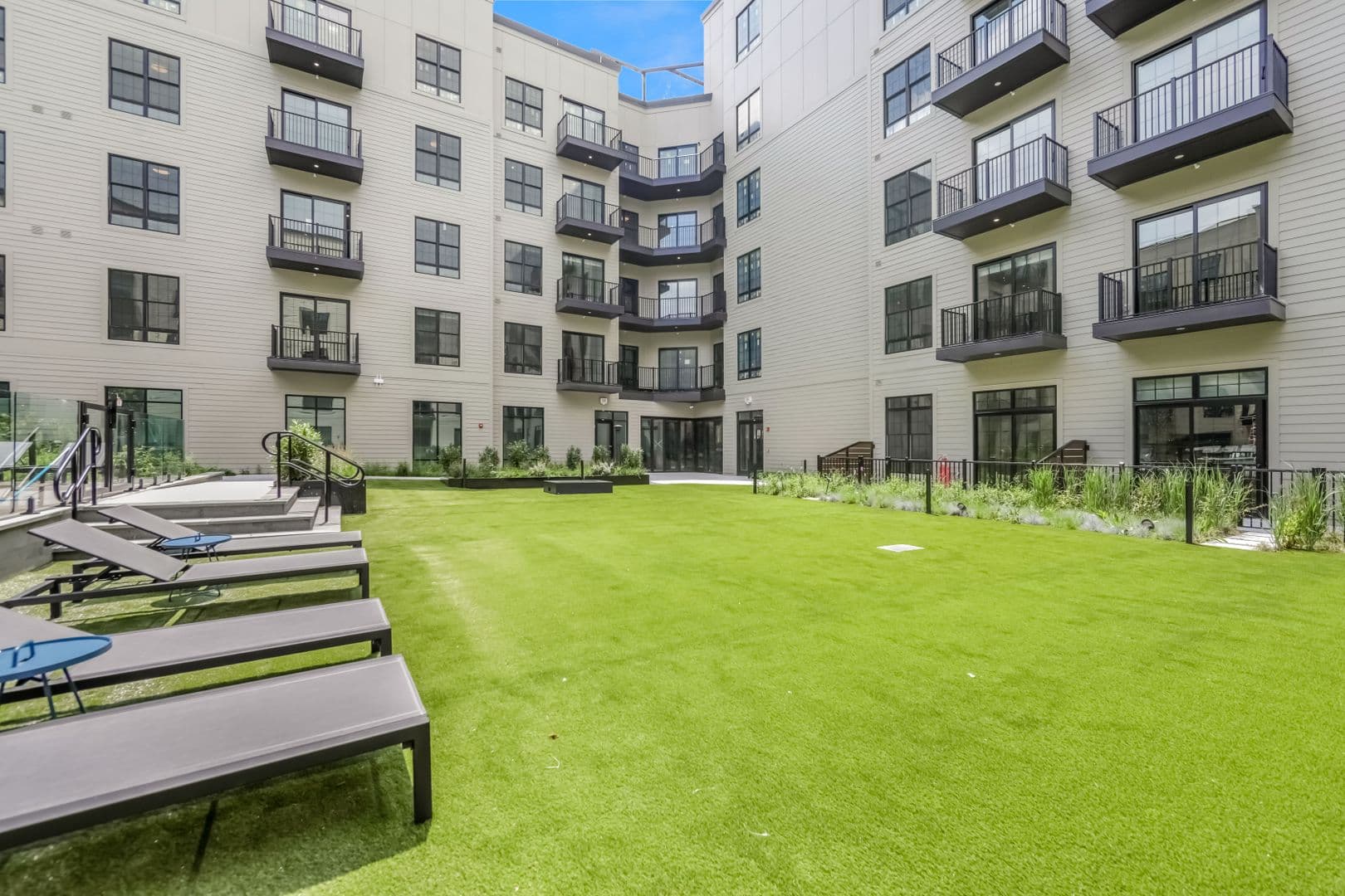 Harrison Apartment: 1100 S 5th Street