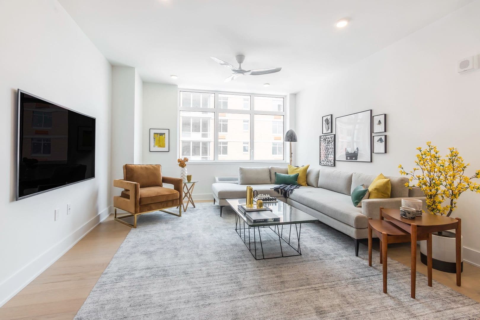 Edgewater Apartment: 7602 River Road