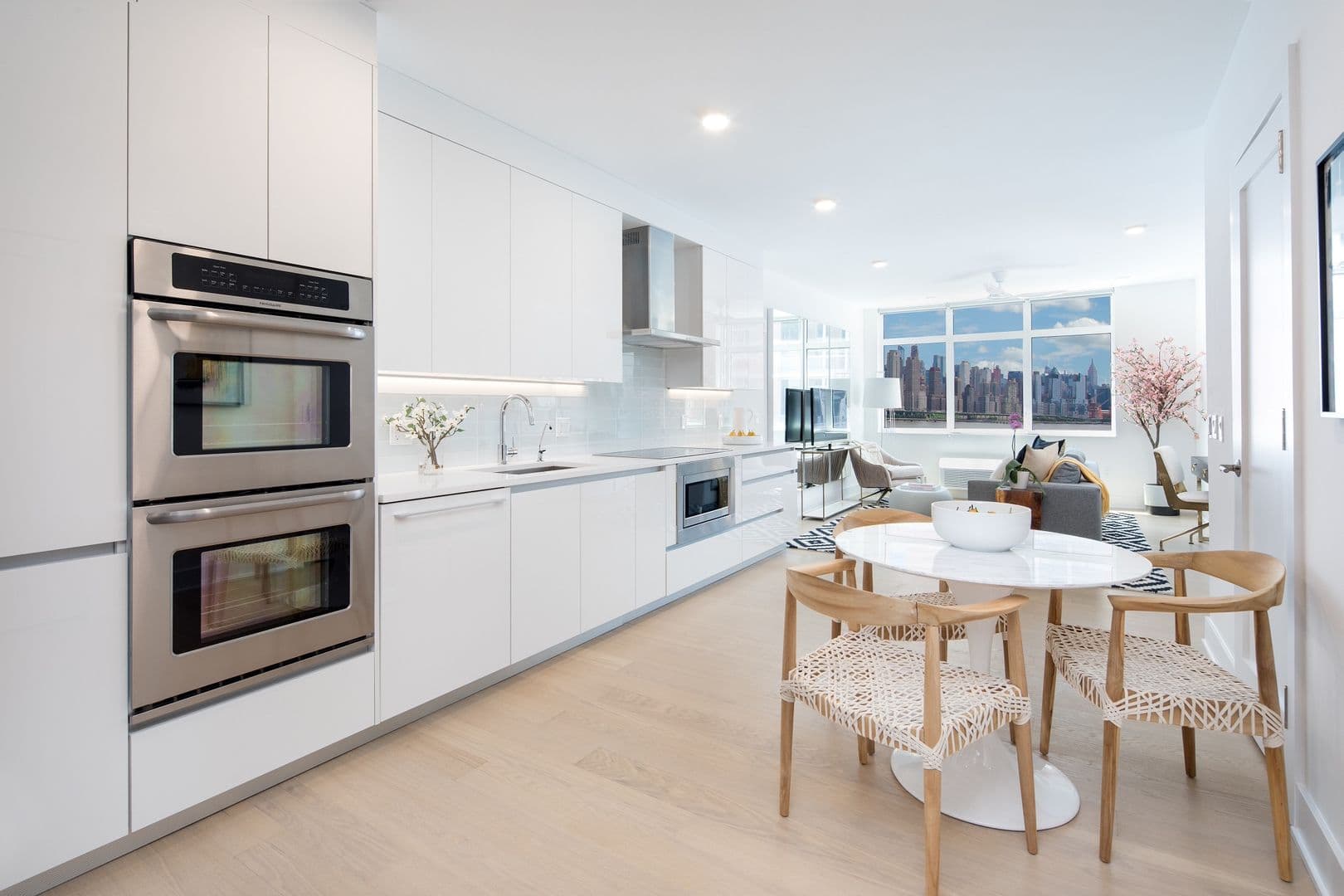 Edgewater Apartment: 7602 River Road