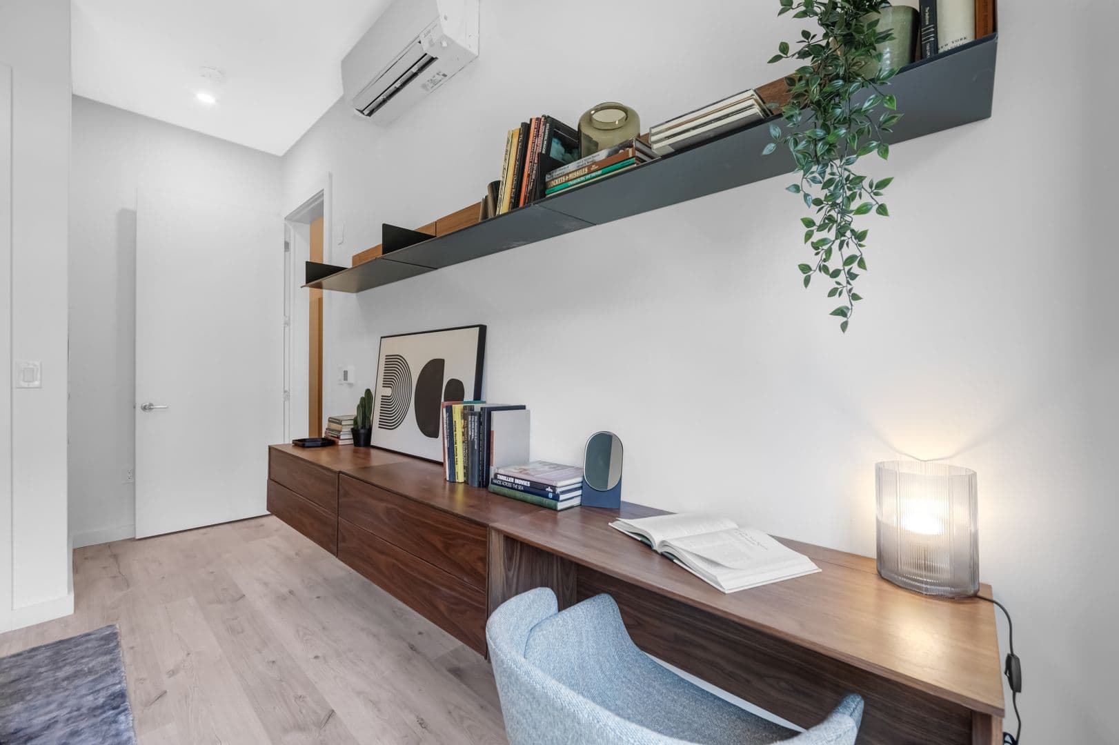 Harrison Apartment: 1100 S 5th Street