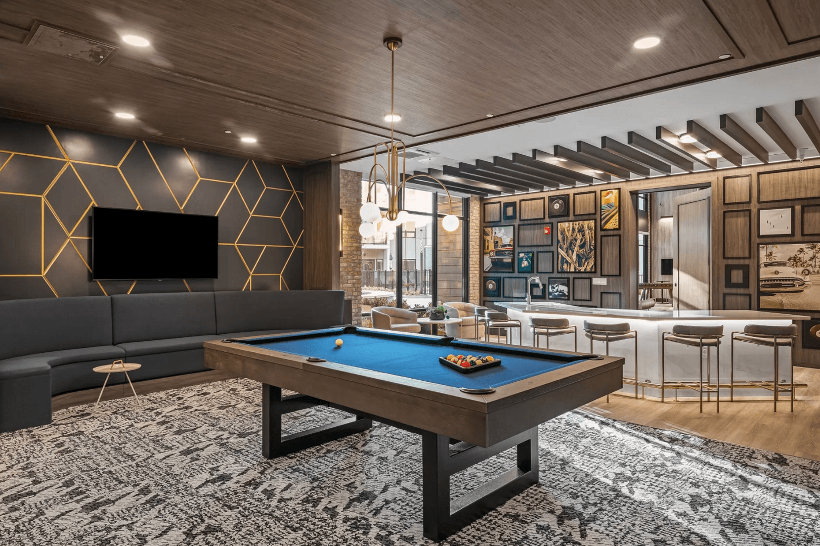 Hackensack Apartment: 2 Park Ave