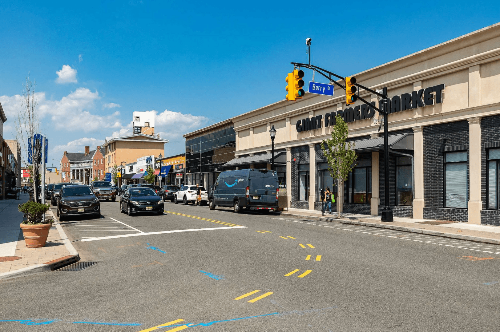 Hackensack Apartment: 2 Park Ave