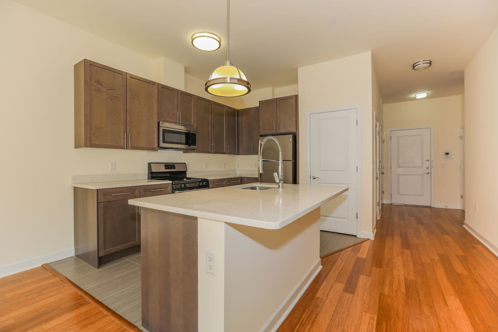 Edgewater House: 10 Main Street