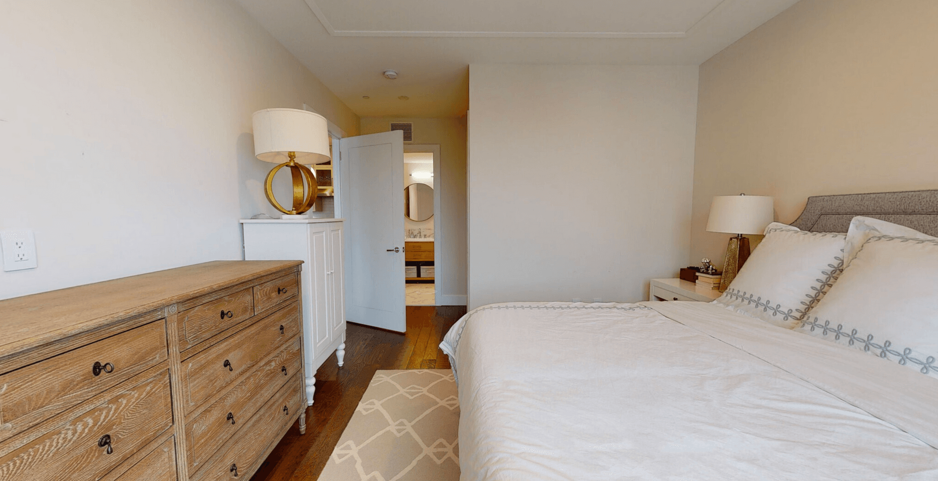 Jersey City Apartment: 370 9th st