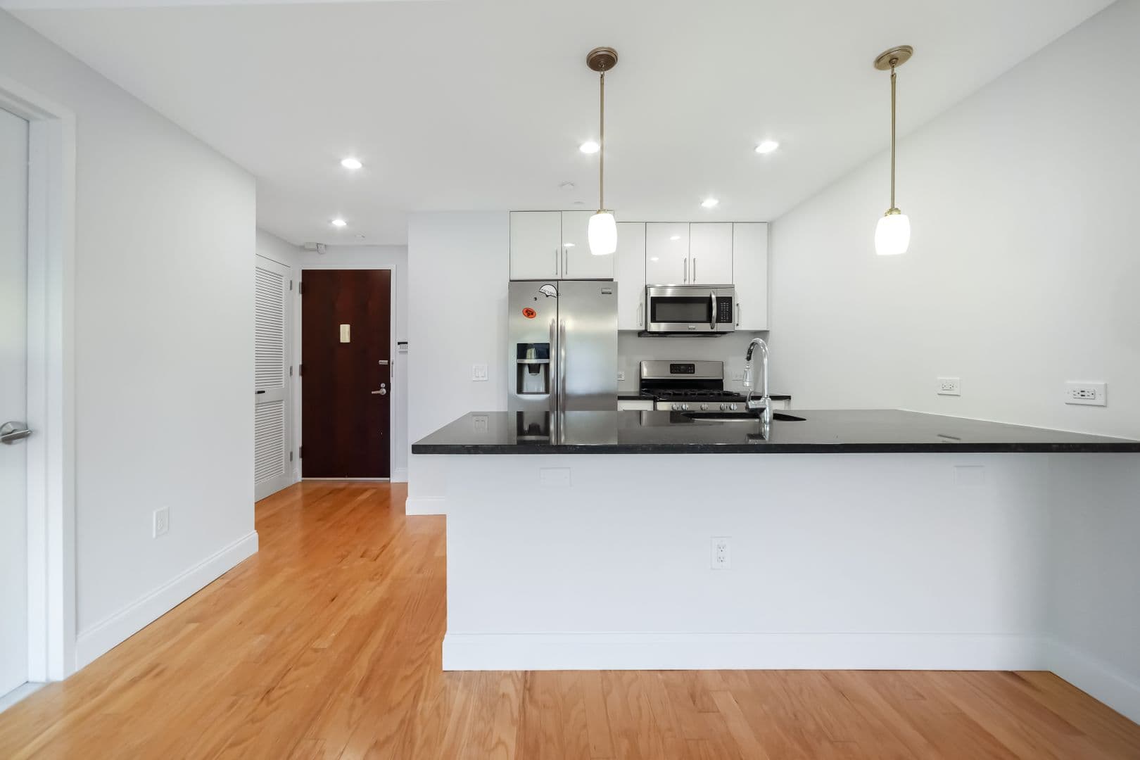 Weehawken Apartment: 1710 Park Ave