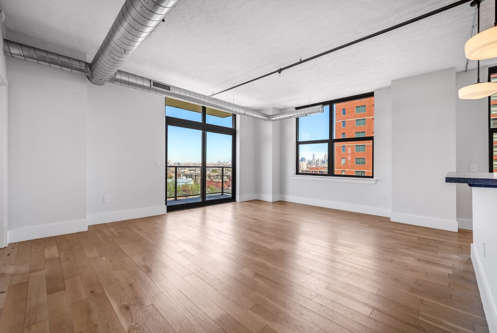 Jersey City Apartment: 299 Coles St