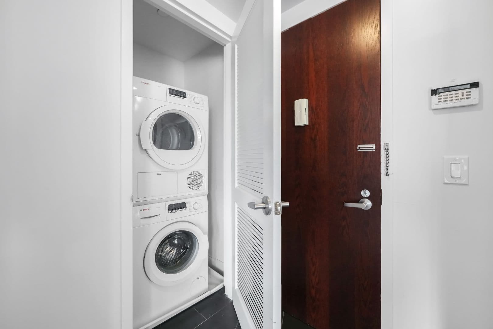 Weehawken Apartment: 1700 Park Avenue