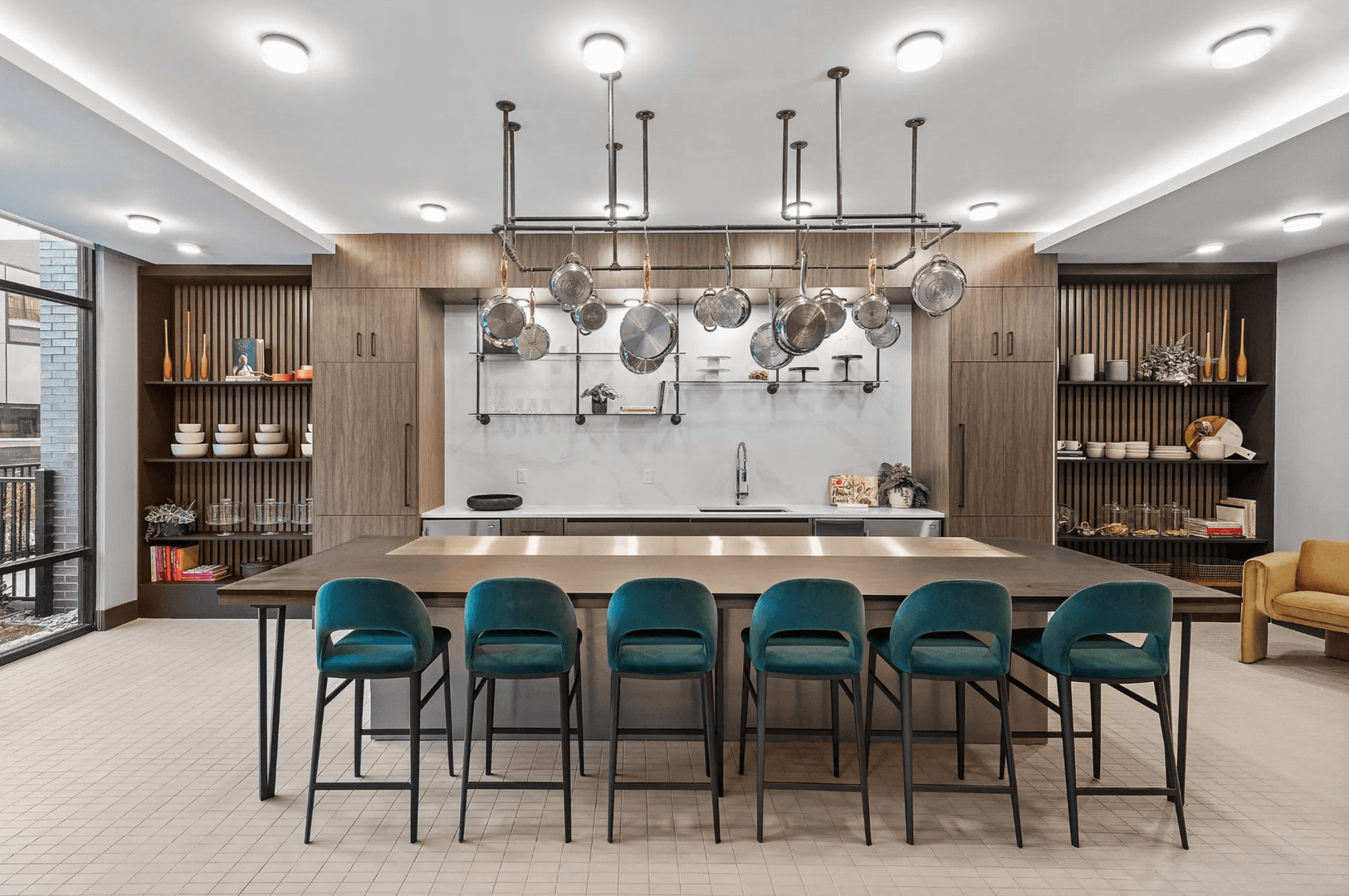 Hackensack Apartment: 2 Park Ave