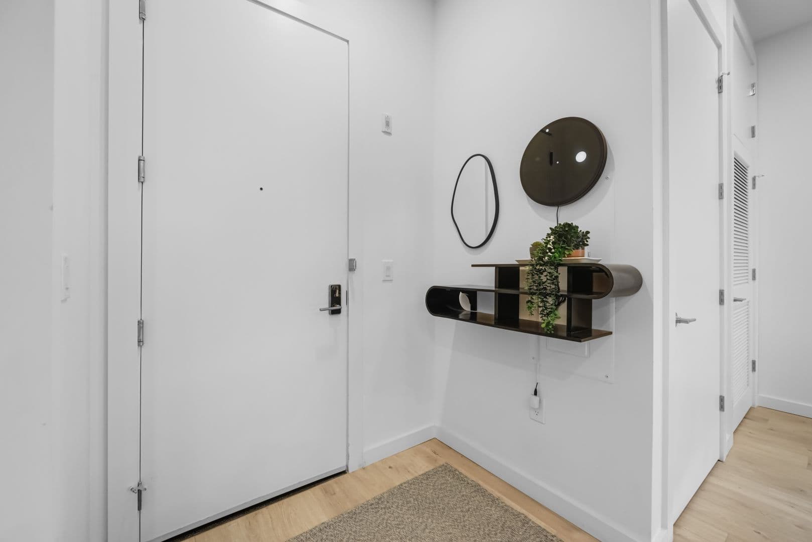 Harrison Apartment: 1100 S 5th Street