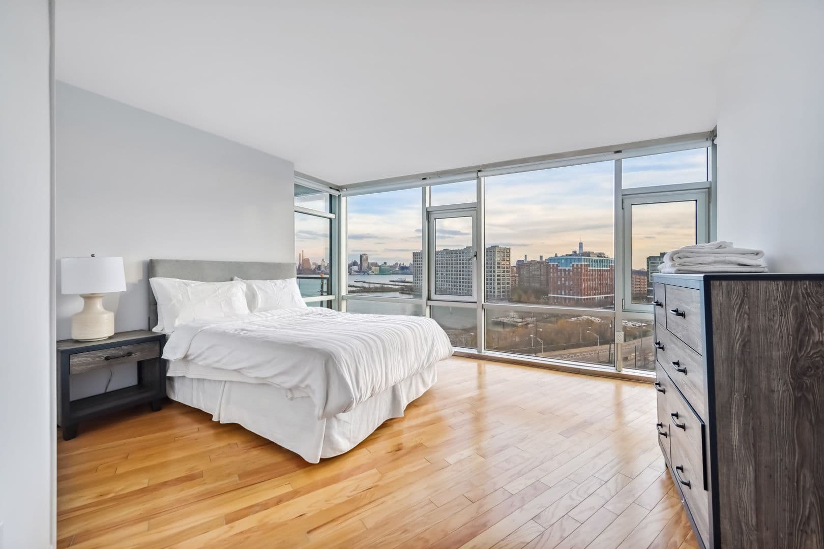 Weehawken Apartment: 1710 Park Ave