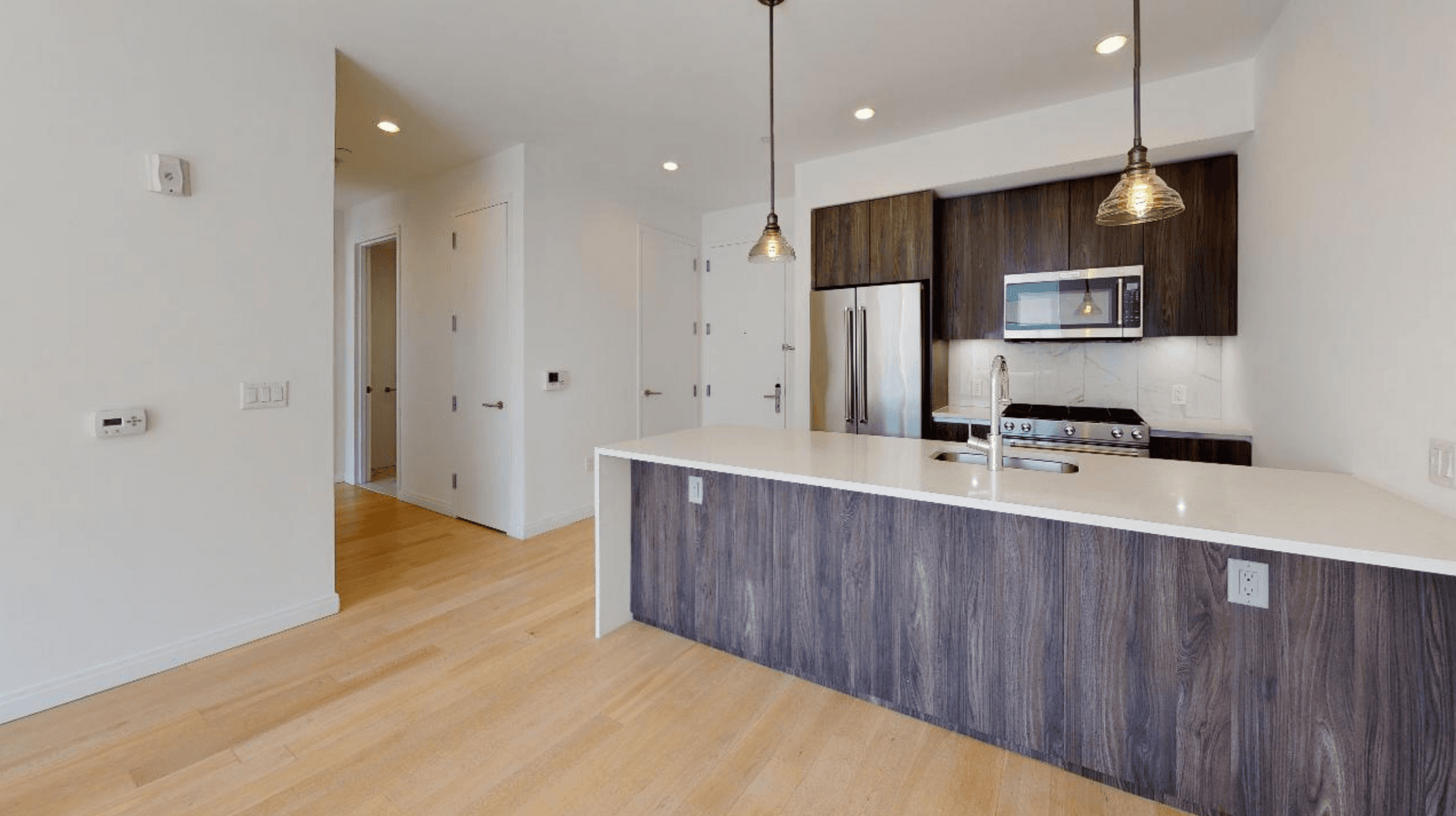 Jersey City Apartment: 370 9th st