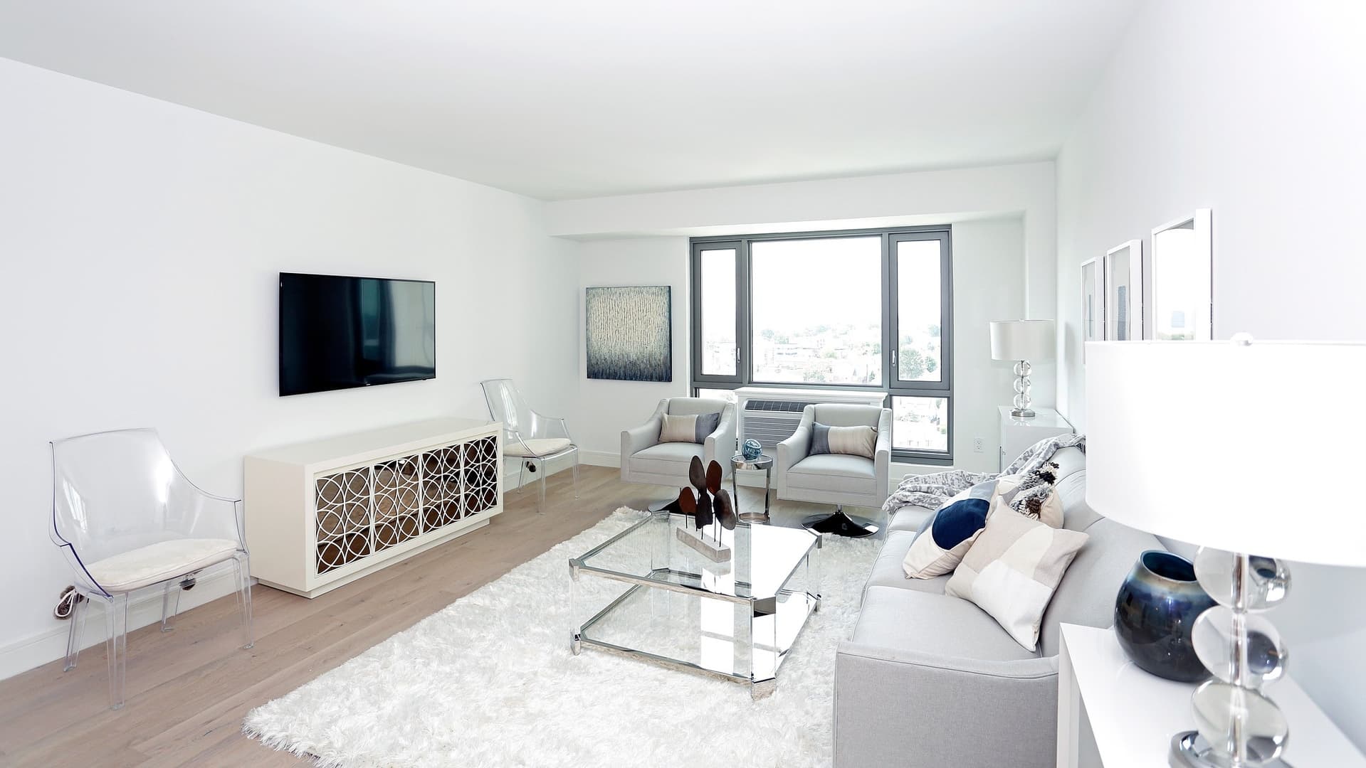 Cliffside Park Apartment: 1 Towne Centre Drive