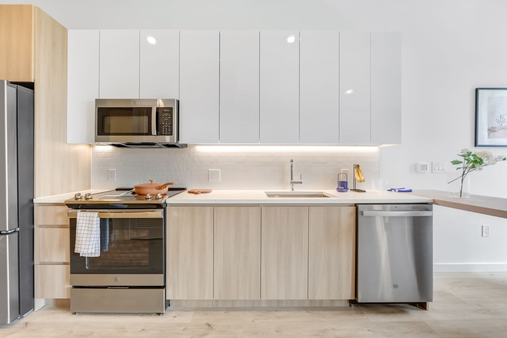 Harrison Apartment: 1100 S 5th Street