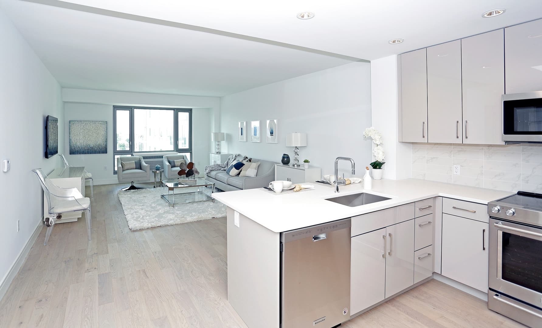 Cliffside Park Apartment: 1 Towne Centre Drive