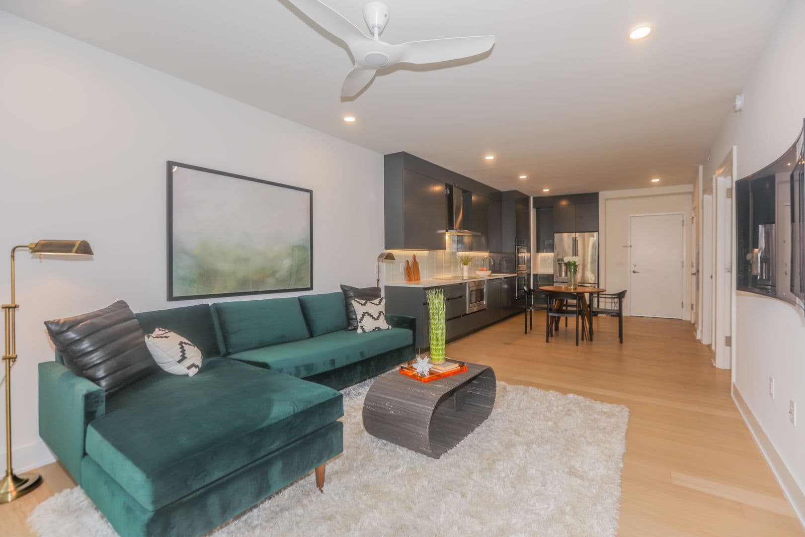 Edgewater Apartment: 7650 River Road
