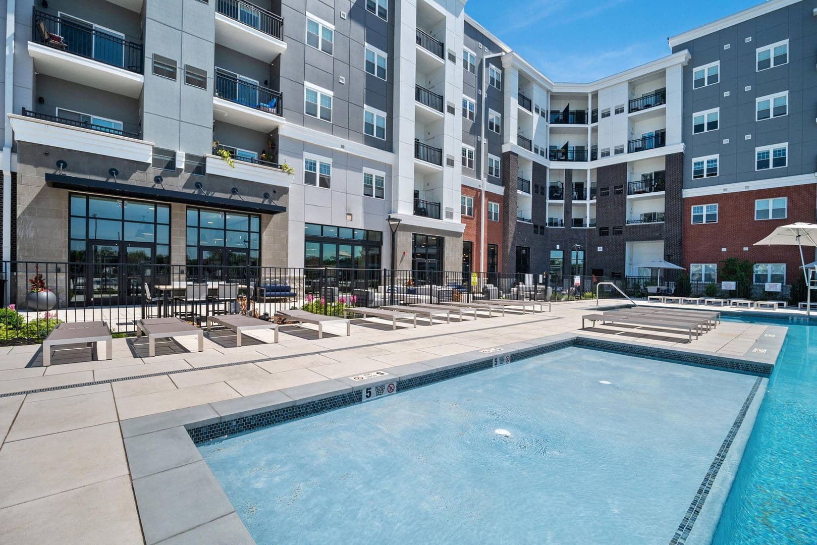 Bogota Apartment: 1100 W Fort Lee Road