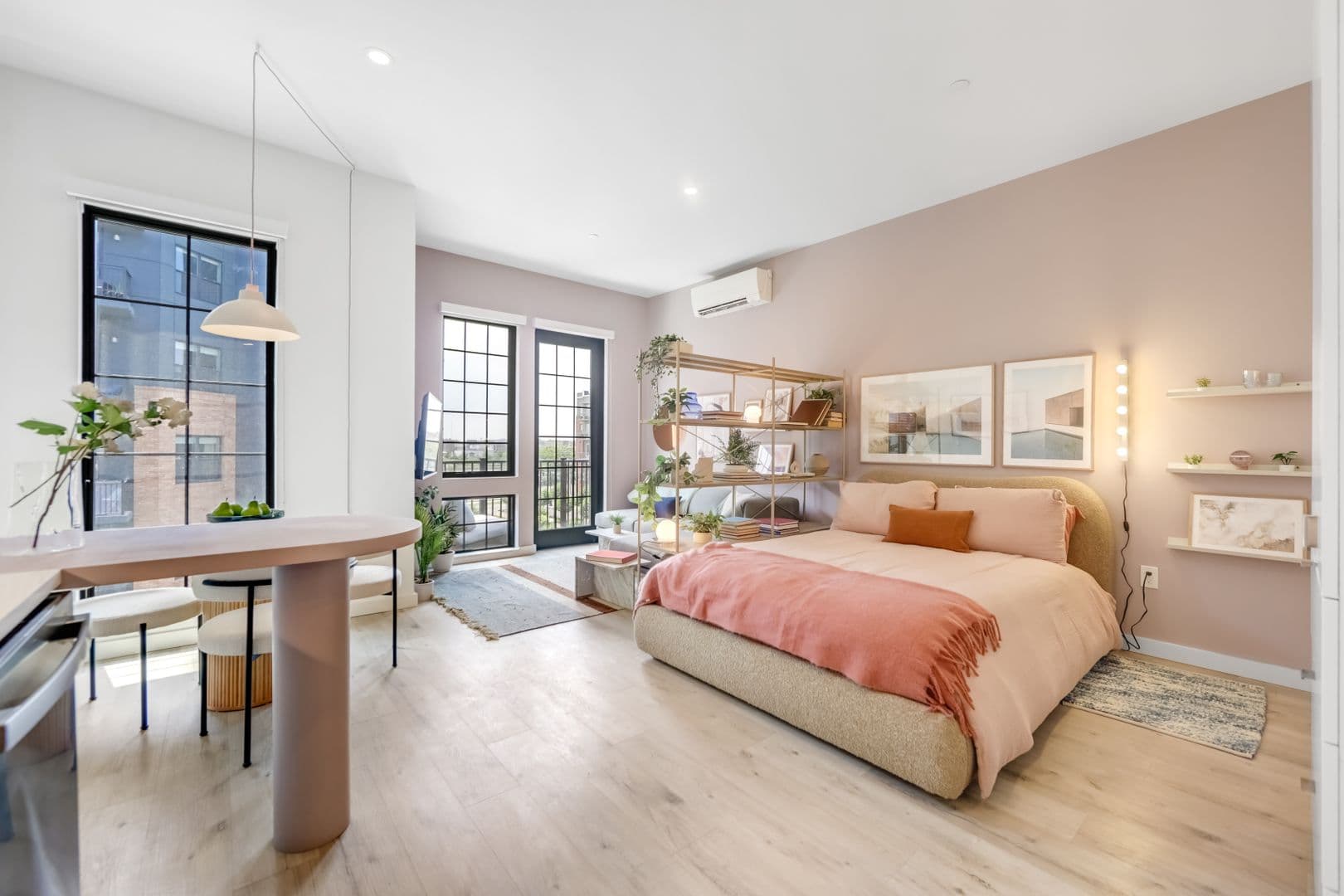 Harrison Apartment: 1100 S 5th Street