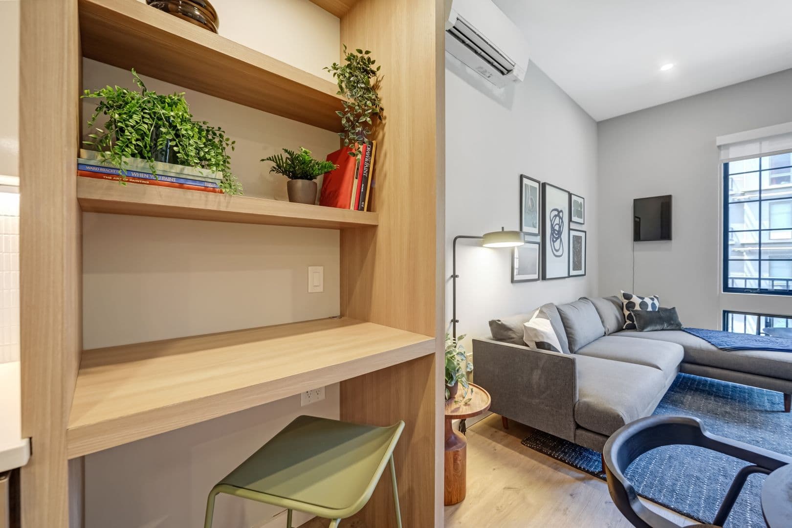 Harrison Apartment: 1100 S 5th Street