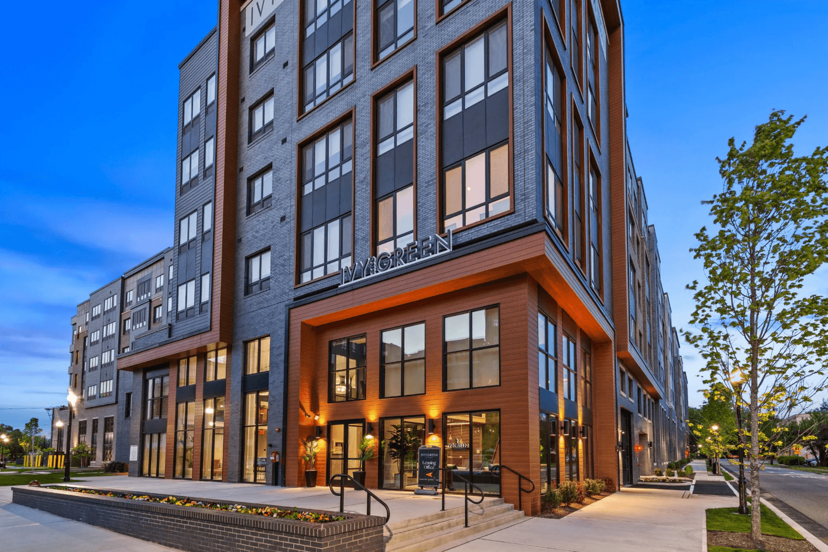 Hackensack Apartment: 2 Park Ave