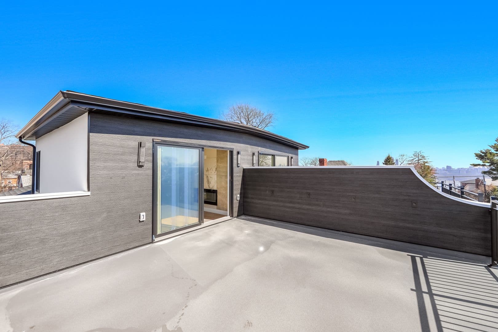 Cliffside Park House: 39 Washington Ave