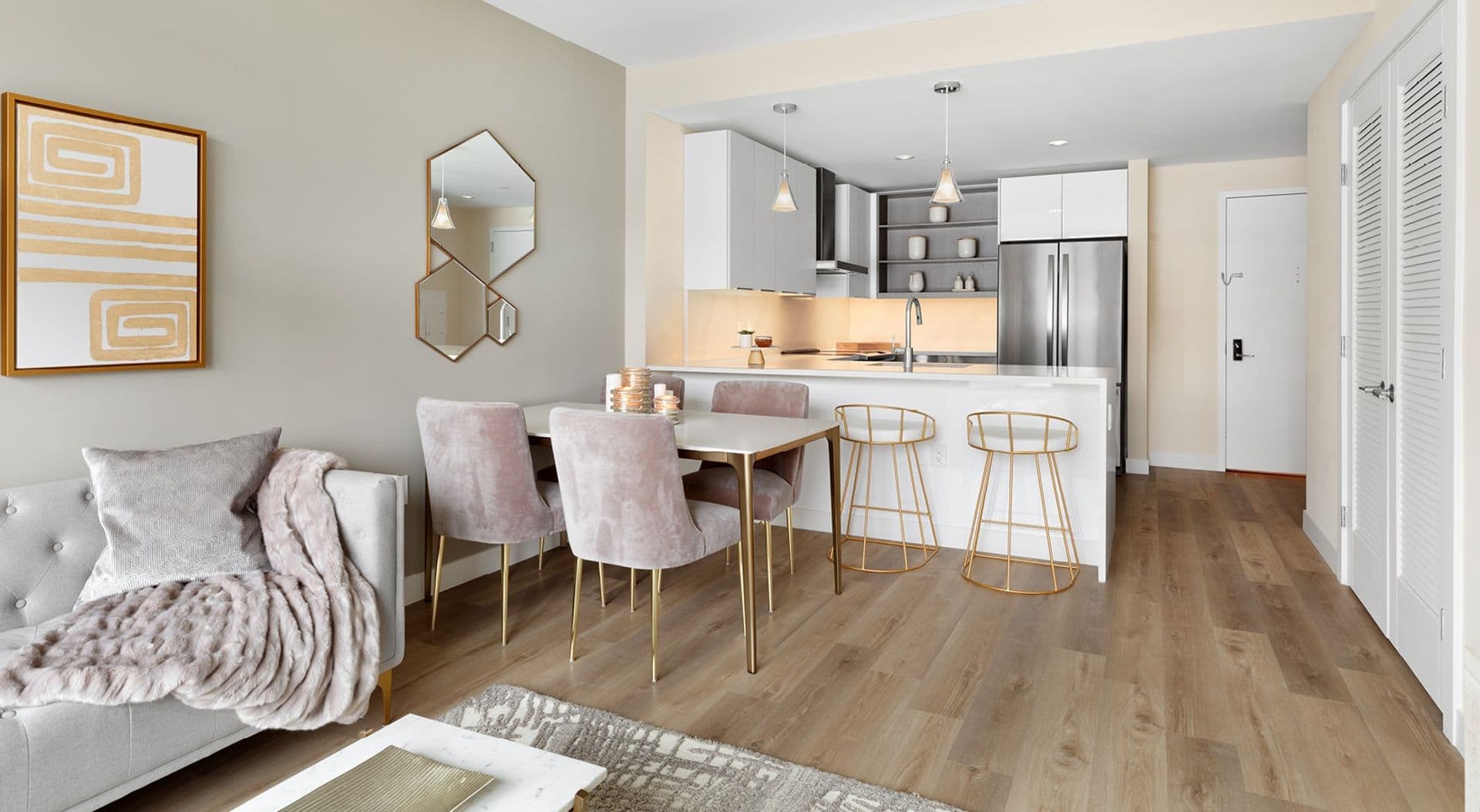 Weehawken Apartment: 801 Harbor Blvd
