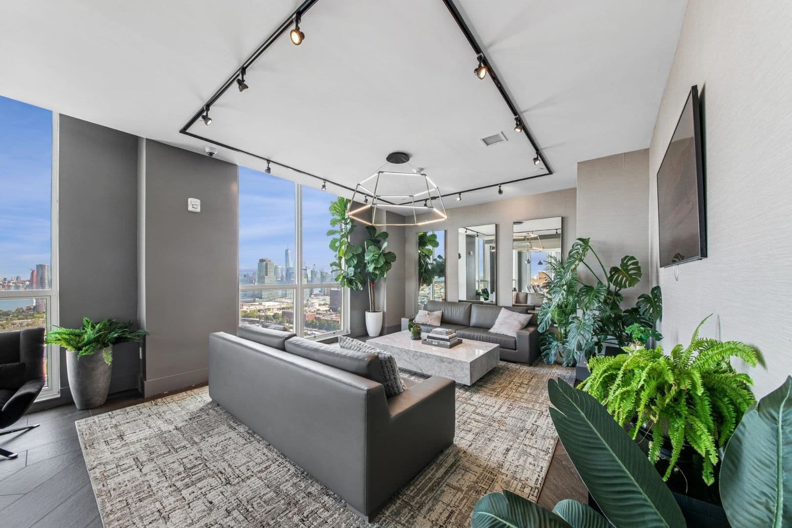 Jersey City Apartment: 234 16th St, Jersey City