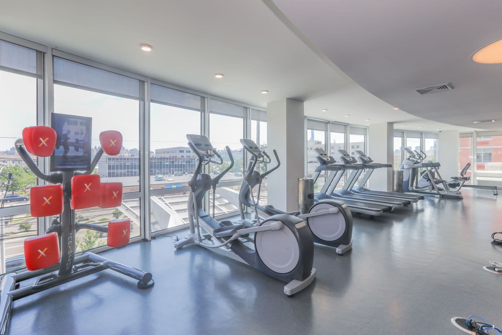 Edgewater Apartment: 7650 River Road