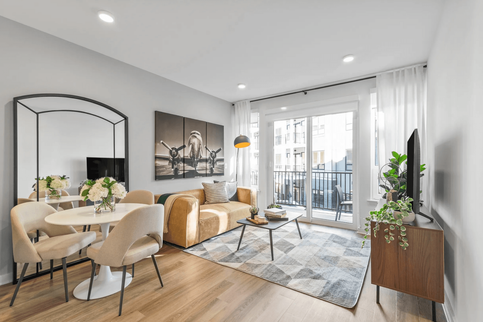 Hackensack Apartment: 2 Park Ave