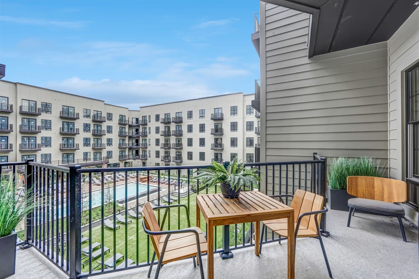 Harrison Apartment: 1100 S 5th Street
