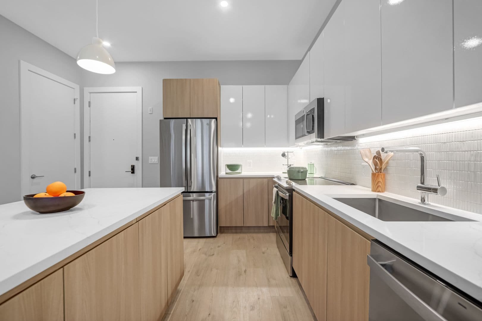 Harrison Apartment: 1100 S 5th Street