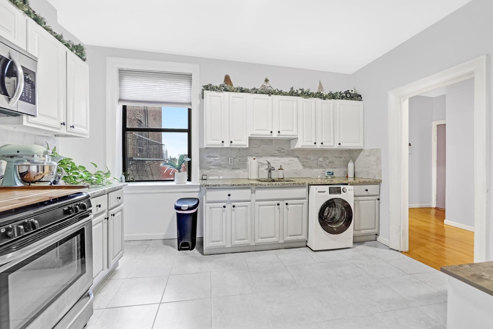 Union City Apartment: 1200 Central Ave