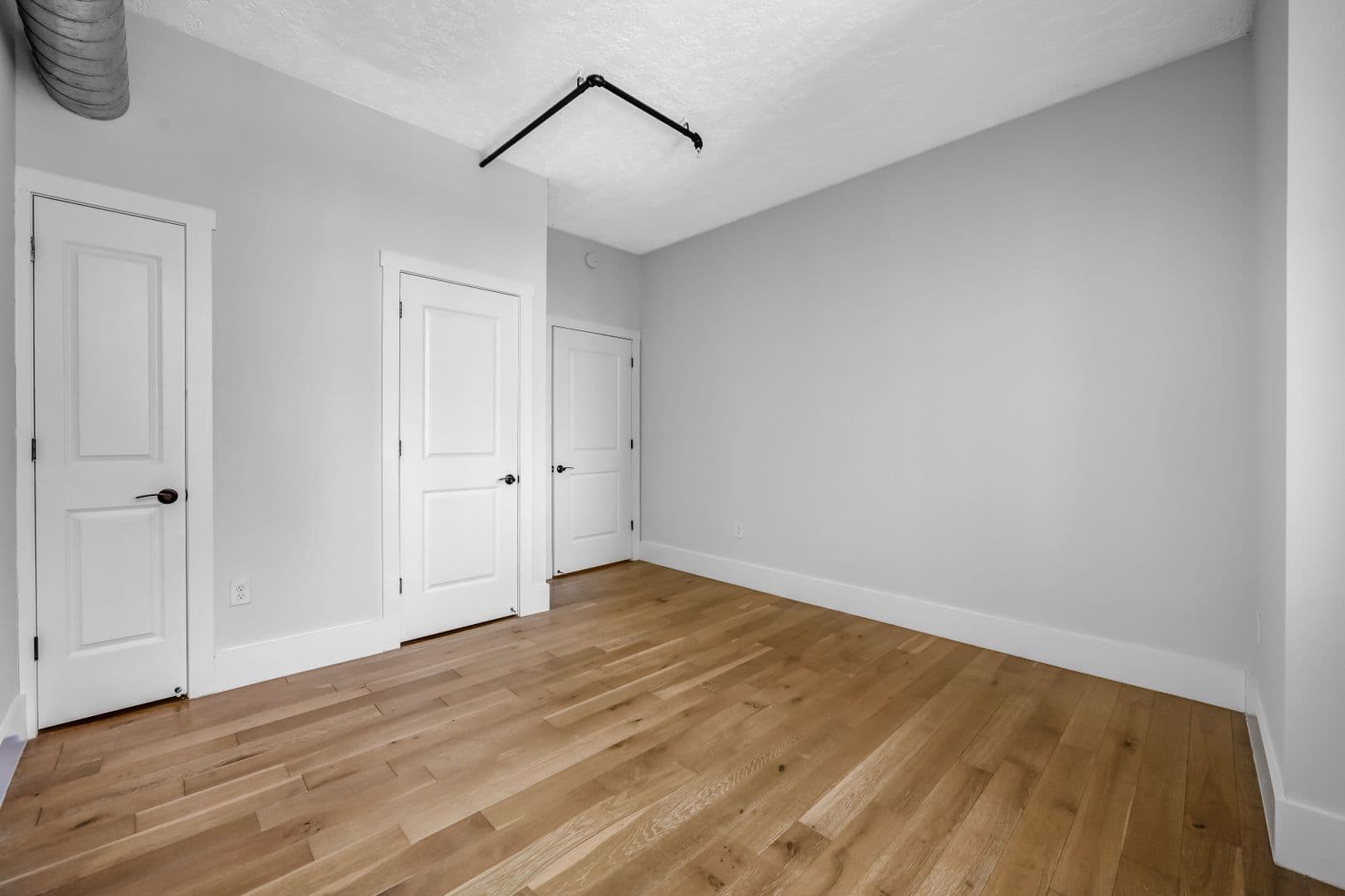 Jersey City Apartment: 299 Coles St