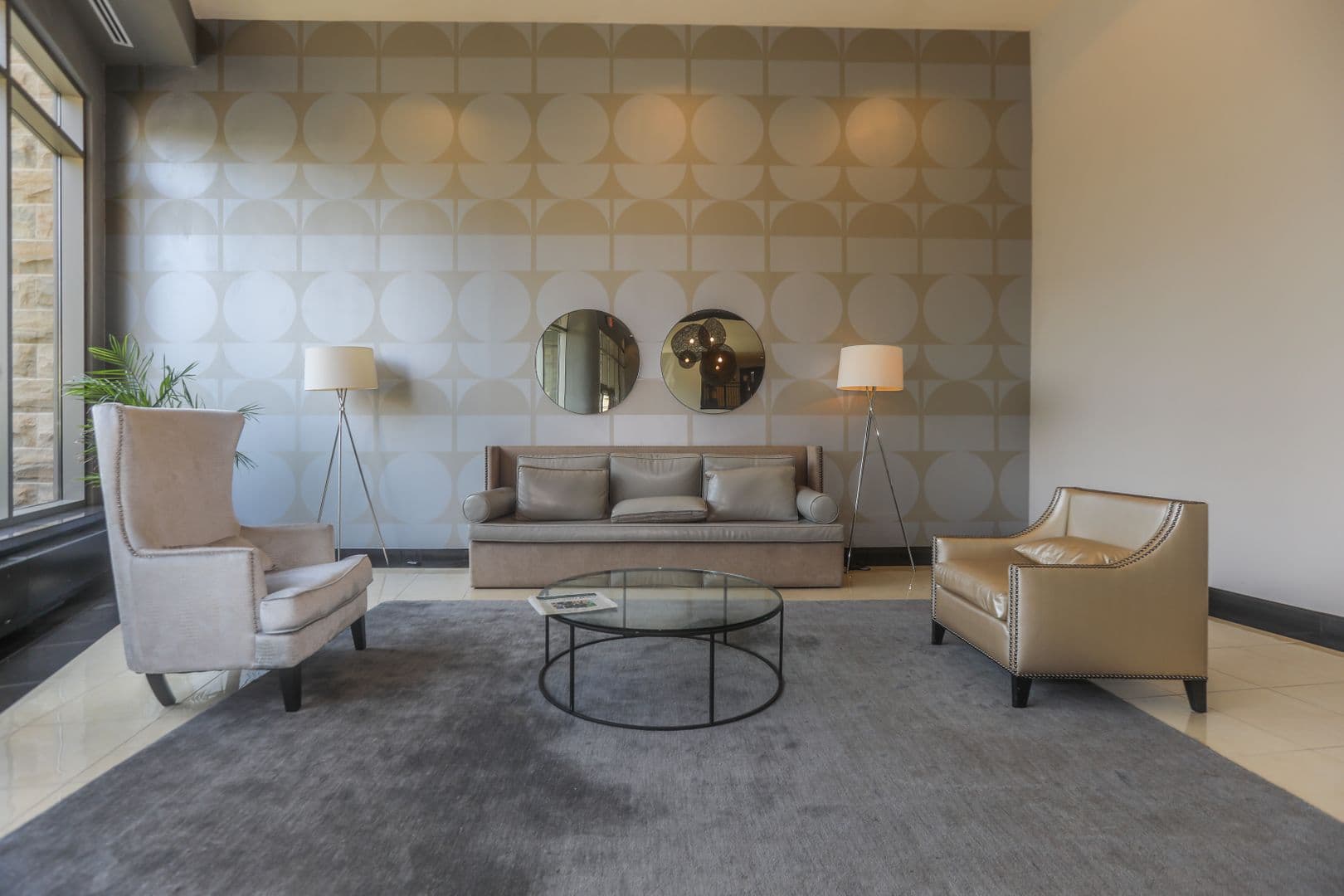 Edgewater Apartment: 360 Old River Road
