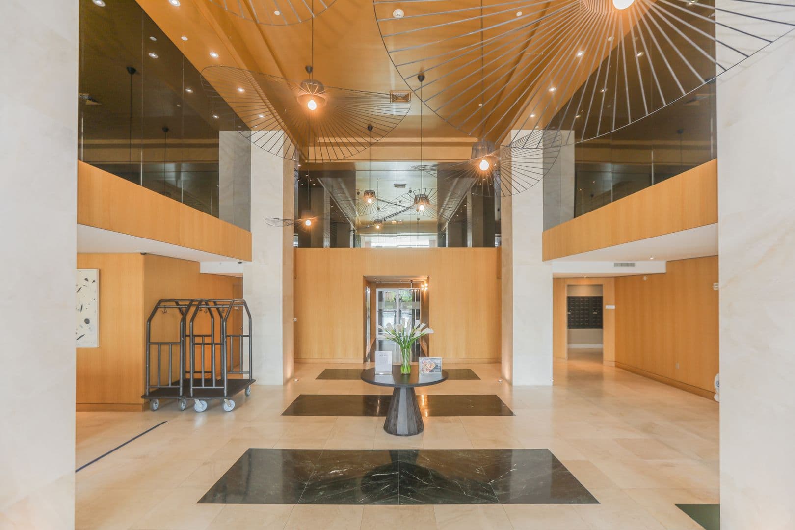 Edgewater Apartment: 7650 River Road