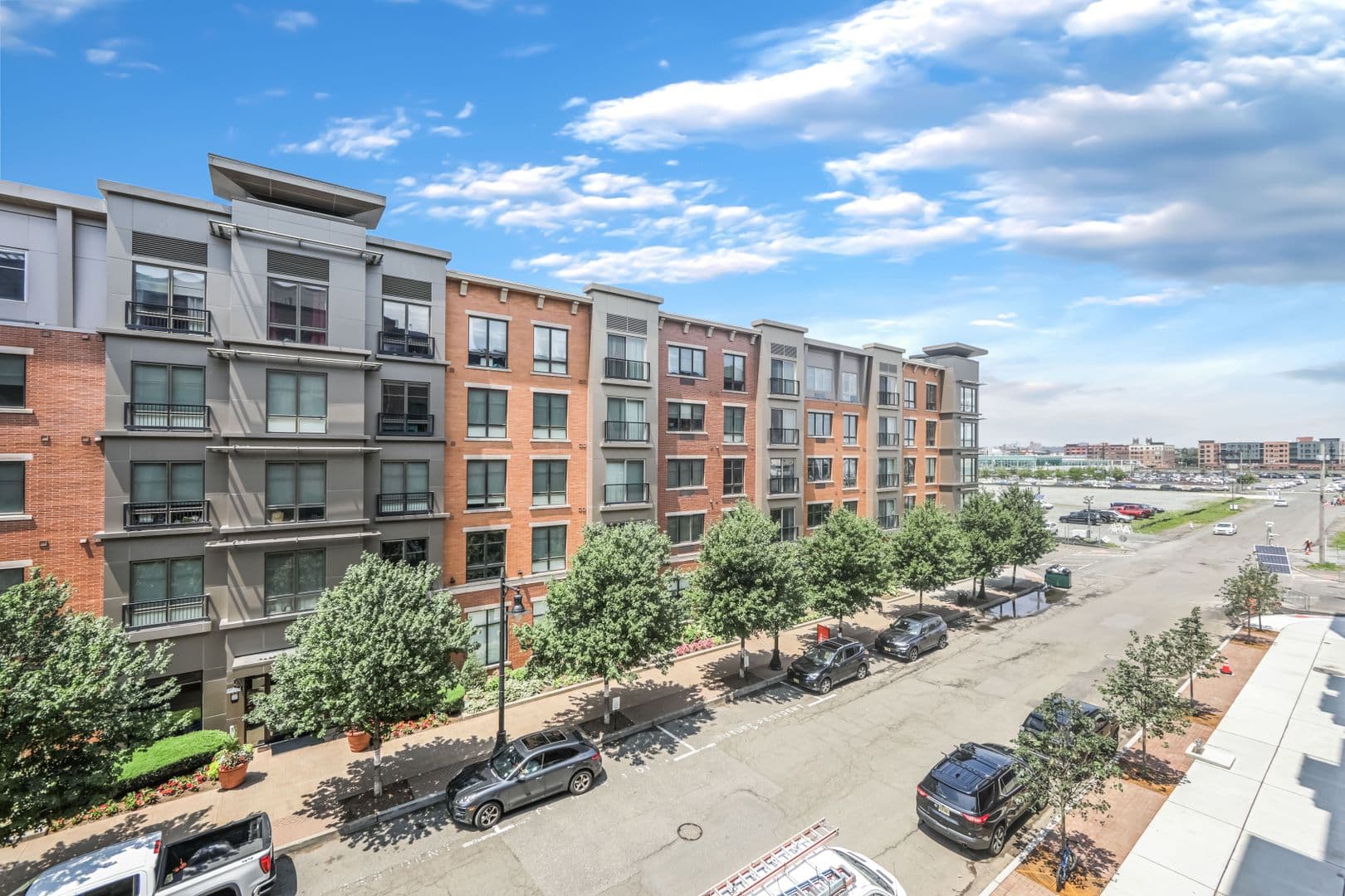 Harrison Apartment: 1100 S 5th Street