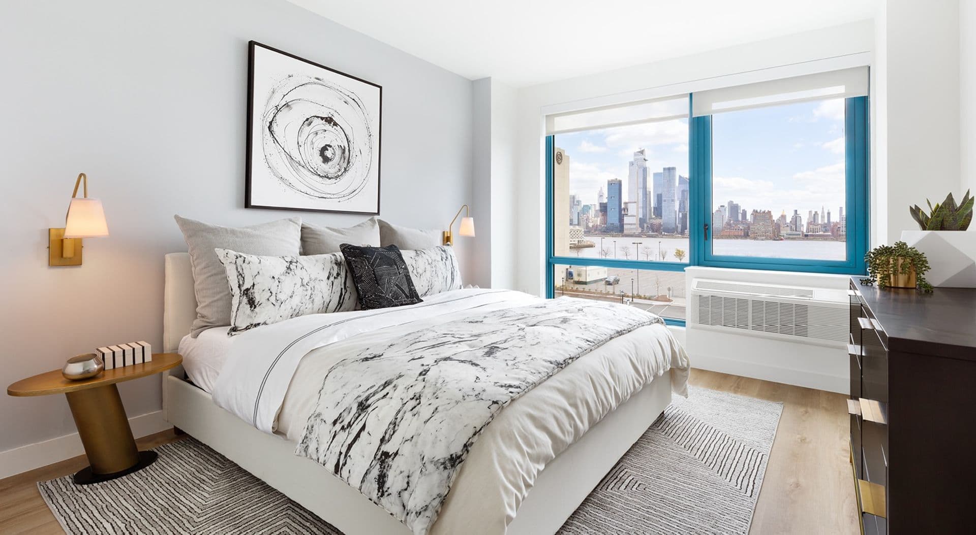 Weehawken Apartment: 801 Harbor Blvd