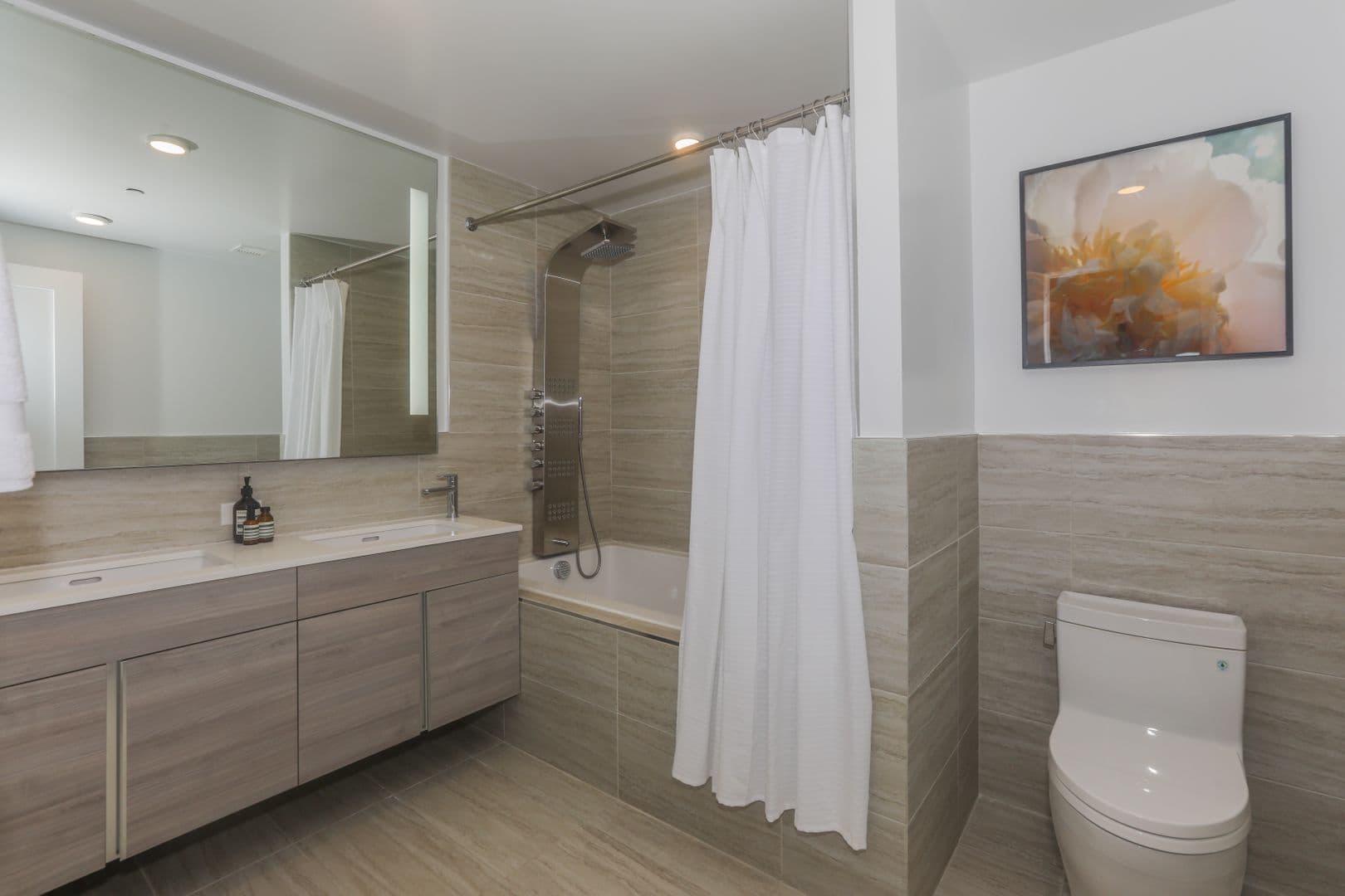Edgewater Apartment: 7650 River Road
