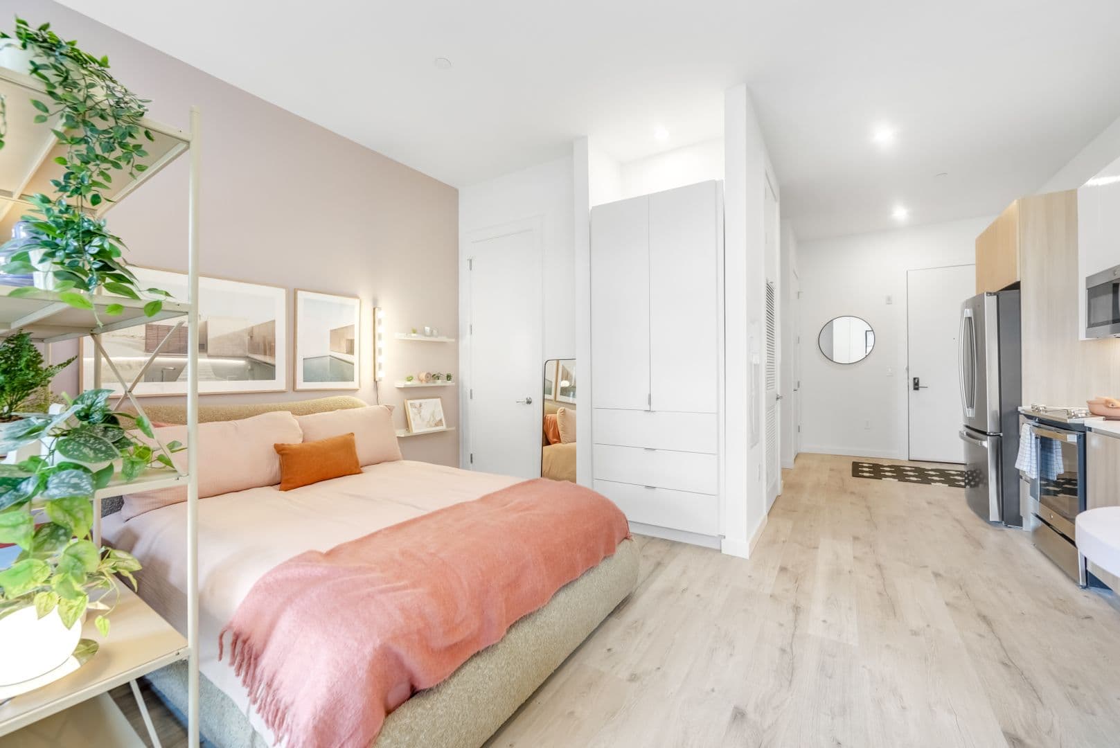 Harrison Apartment: 1100 S 5th Street
