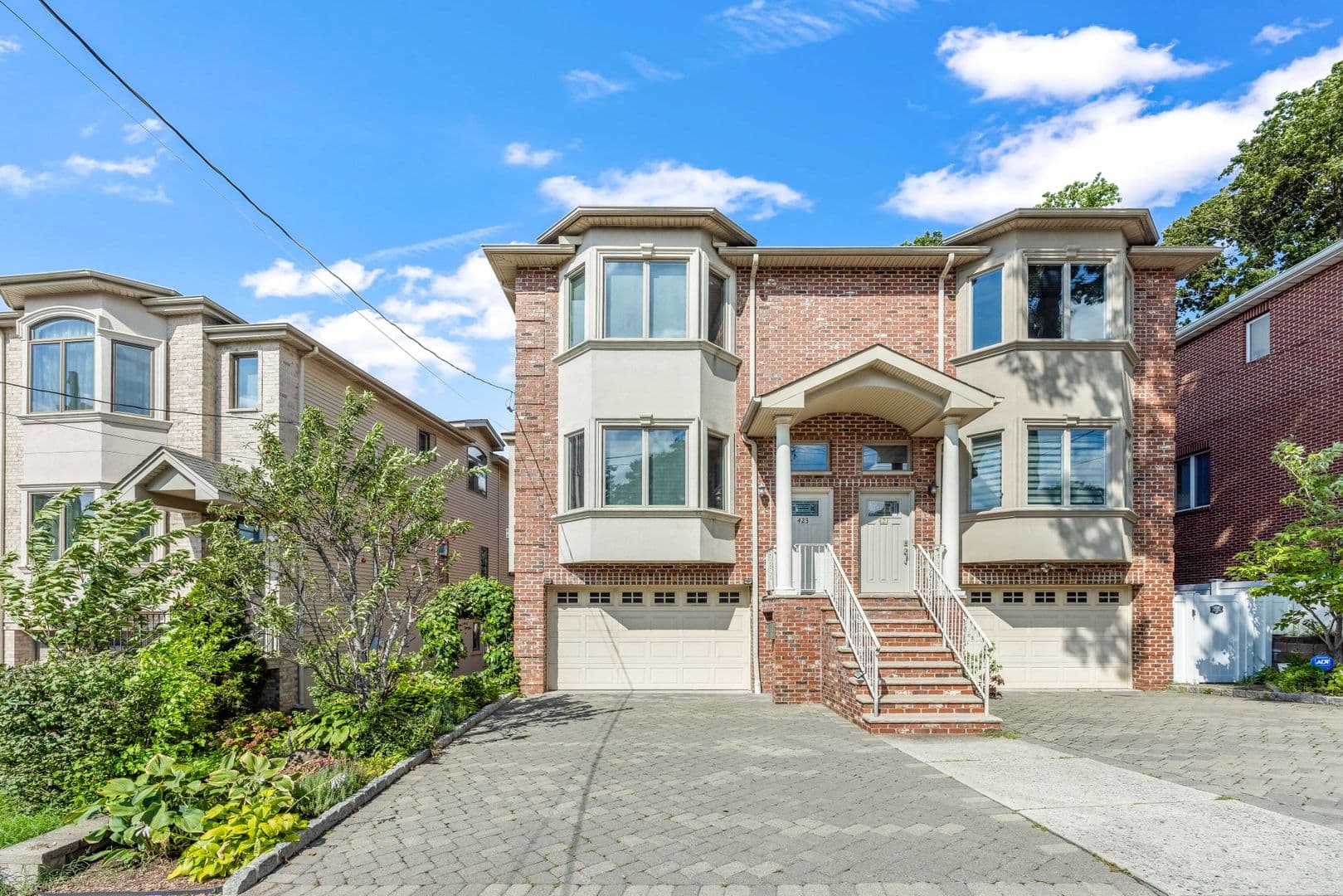 Cliffside Park House: 423 Lafayette Avenue