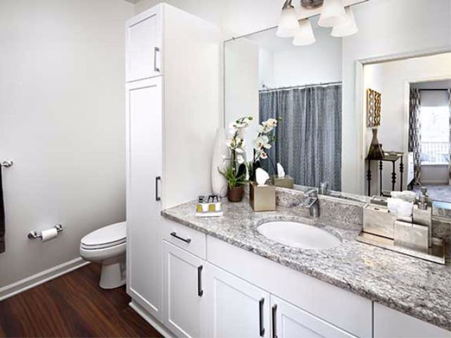Edgewater Apartment: 8 Main Street