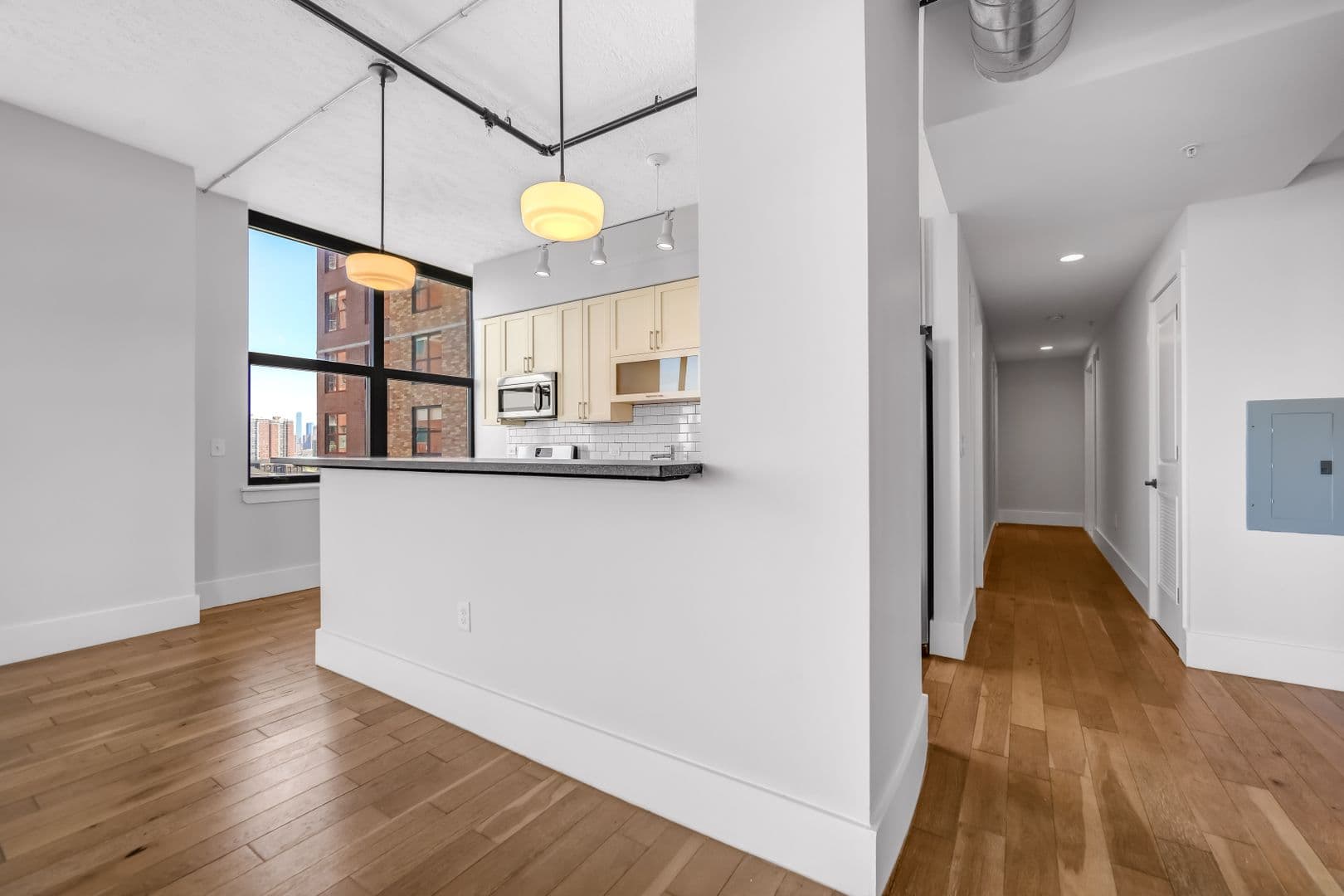Jersey City Apartment: 299 Coles St