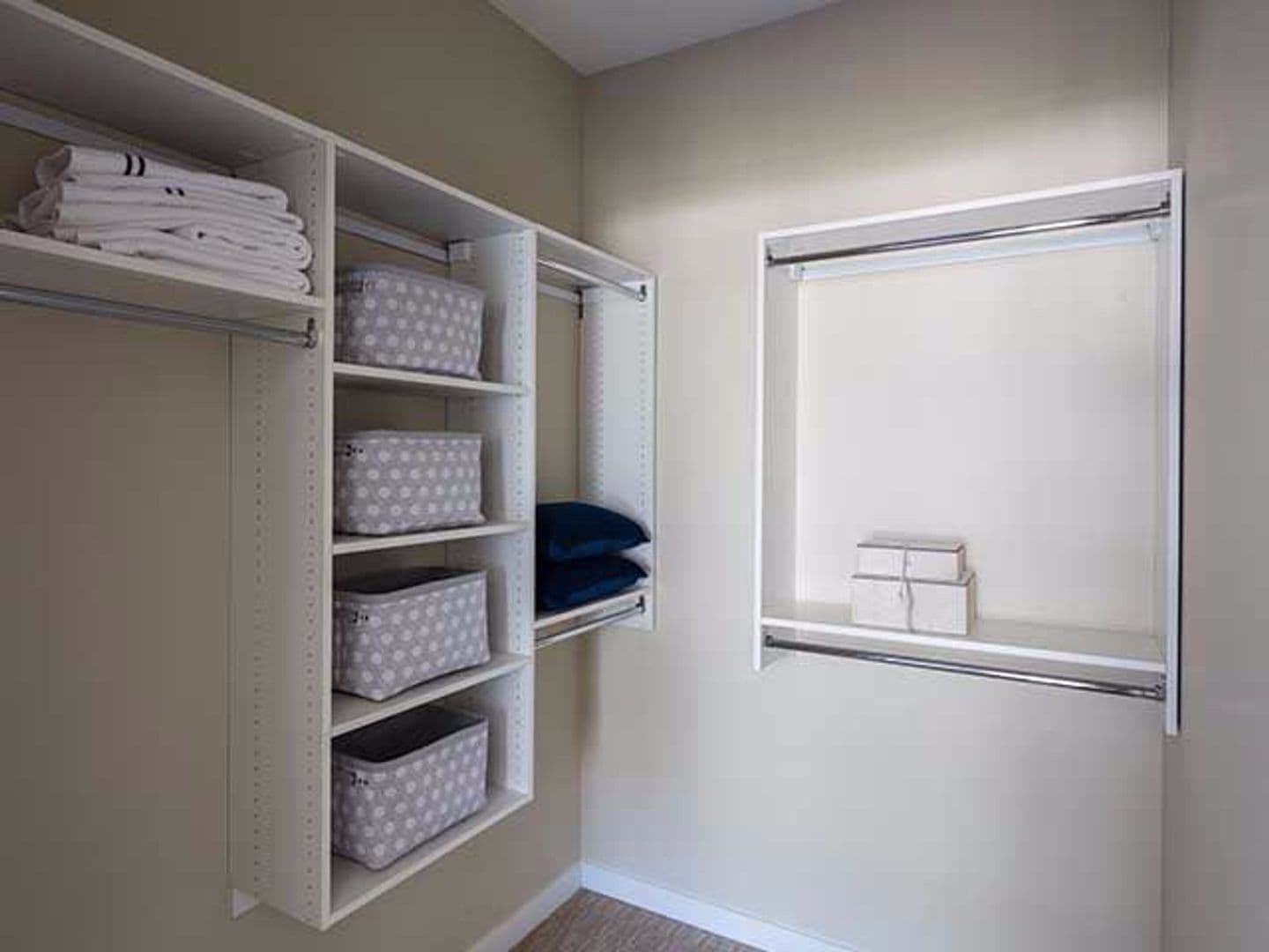 Edgewater Apartment: 8 Main Street